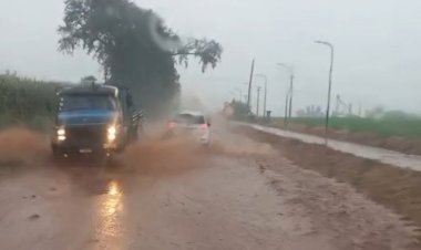 Chuva provoca alagamento na PR-491 em Nova Santa Rosa