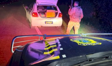 PRF apreende 174 kg de maconha em veículo e prende condutor em Cascavel