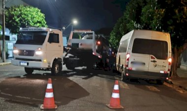 Acidente entre van e Hyundai Tucson é registrado em cruzamento de Nova Santa Rosa