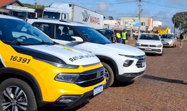 Polícia Rodoviária e DER promovem ação educativa da campanha Maio Amarelo em Toledo