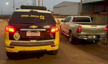 Hilux furtada é recuperada após perseguição policial; dois homens são detidos no Paraná