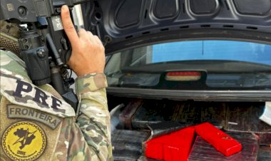 PRF apreende quase 180 quilos de maconha após perseguição na BR-467 em Cascavel