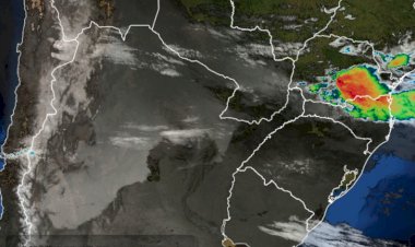 Tempestades com raios e granizo castigam o Paraná desde sábado; semana segue com chuva no Oeste e Sudoeste