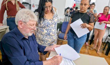 Reunião orienta futuros moradores das 30 casas populares em Nova Santa Rosa