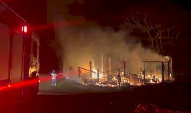 URGENTE: Incêndio em propriedade rural mobiliza comunidade de São Roque, em Marechal Cândido Rondon