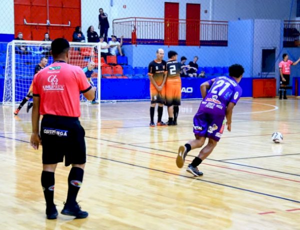 Rodada de quarta-feira (12) do Municipal de Futsal tem noite de muitos gols
