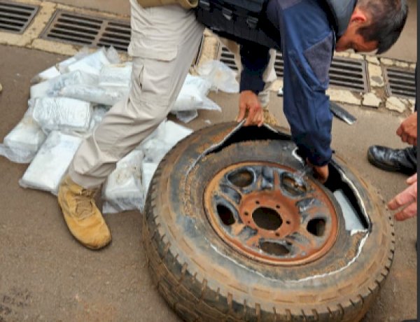 PRF e forças de segurança apreendem 78,5 kg de cocaína durante treinamento na BR-272, em Guaíra