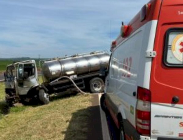 Mais uma acidente na região: Jovem é ejetada de caminhão em acidente na BR-163