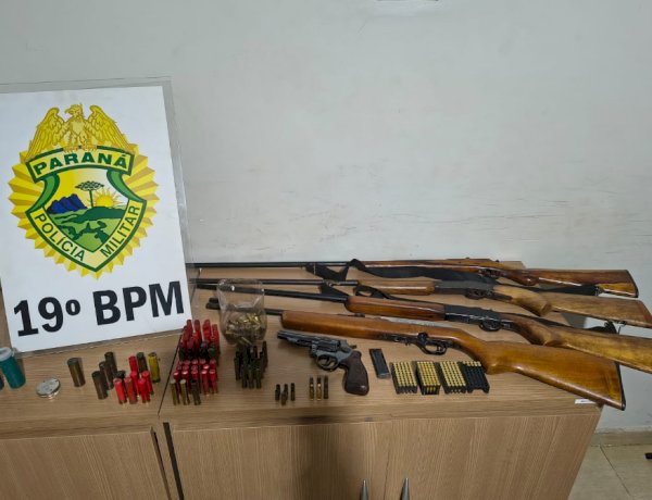 ATUALIZADO: Homem efetua disparos, ameaça a companheira e é preso com arsenal de armas e munição em Nova Santa Rosa