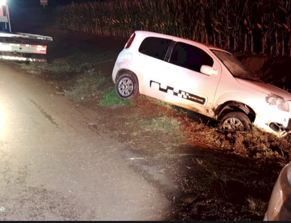 Jovem de 19 anos fica ferido após saída de pista na PR-182 entre Maripá e Toledo