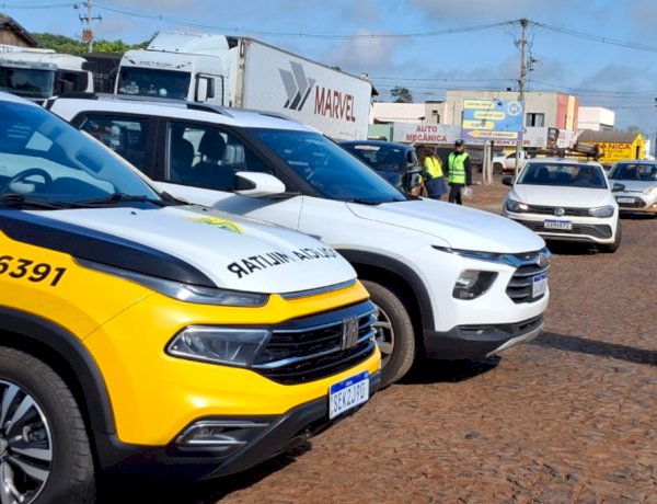 Polícia Rodoviária e DER promovem ação educativa da campanha Maio Amarelo em Toledo