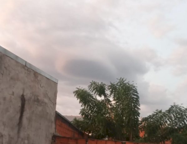 Nuvem em formato circular chama atenção de moradores em Marechal Cândido Rondon