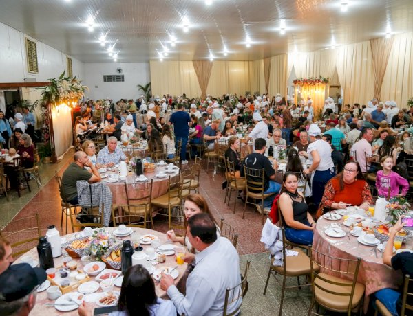 Café Colonial 2026 bate recorde de público e serve mais de 2.750 pessoas em Mercedes