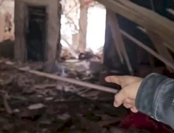 Família escapa por segundos e tem casa destruída por explosões em assalto a banco em Santa Rita