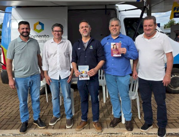 Van da Fomento Paraná Estaciona em Marechal Cândido Rondon e Oferece Crédito com Juros a Partir de 0,82% para Microempreendedores