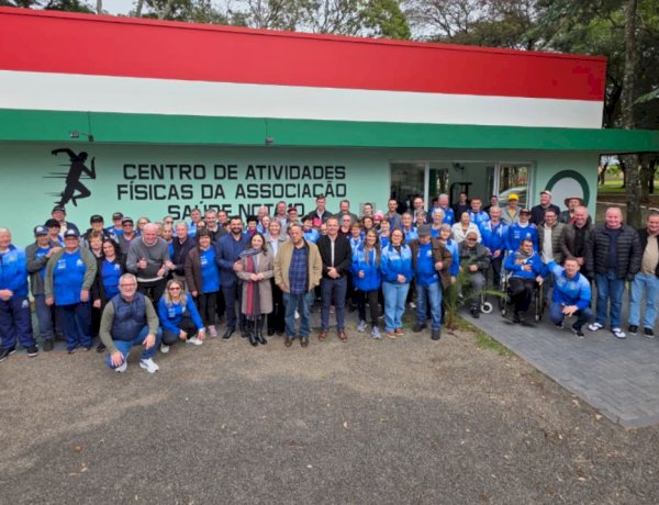 Centro de atividades físicas de Porto Mendes e reforma do ginásio de Iguiporã são entregues oficialmente
