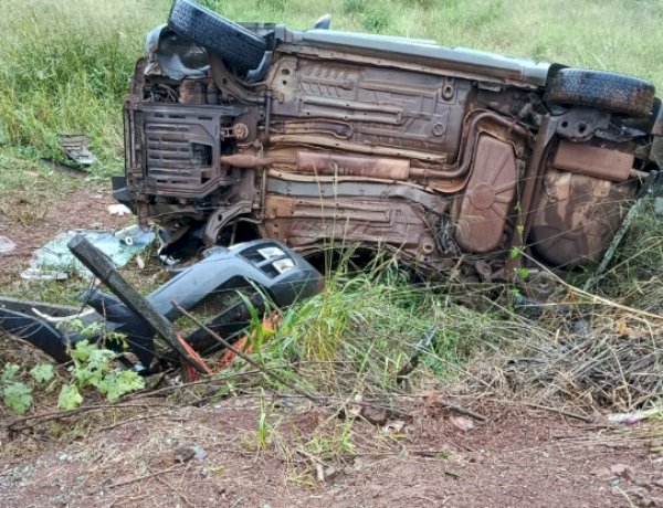 Acidente na PR-495 em Missal deixa uma jovem morta e idosa gravemente ferida
