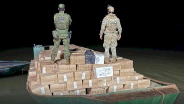 BPFRON prende sete pessoas e apreende quase 90 mil pacotes de cigarros contrabandeados no Paraná