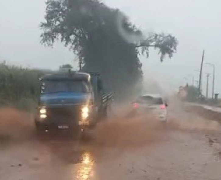 Previsão de chuva  se confirmou, mas de   forma irregular nesta terça-feira (03) na microrregião de Marechal Cândido Rondon