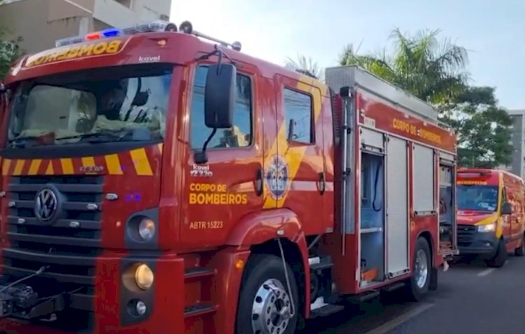 Colheitadeira é destruída por incêndio no interior de Marechal Cândido Rondon