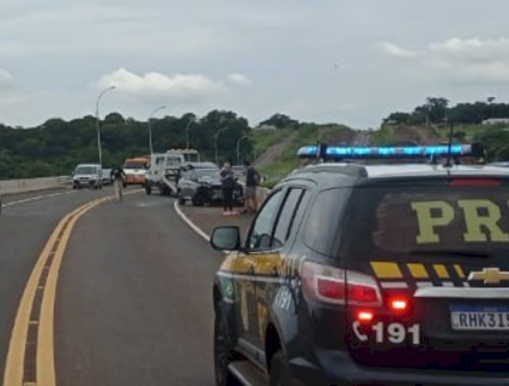 Colisão frontal deixa cinco feridos na BR-277, em Foz do Iguaçu