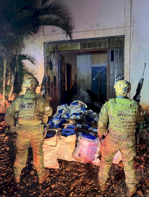 Ação integrada apreende 896 quilos de maconha e prende dois homens em Quatro Pontes