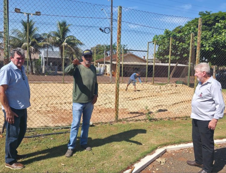 Praça Willy Barth recebe melhorias e serviços de manutenção em Planalto do Oeste