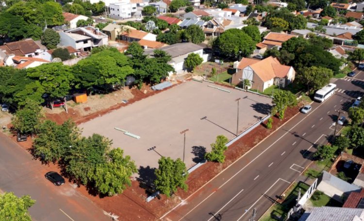 Obras de campo Society avançam no bairro Alvorada em Marechal Rondon