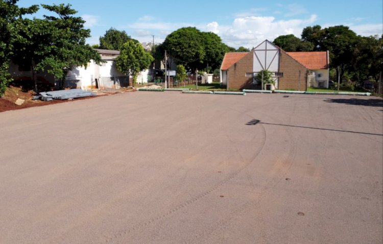Obras de campo Society avançam no bairro Alvorada em Marechal Rondon