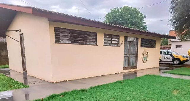 Mulher é agredida pelo ex-companheiro na praça central de Pato Bragado