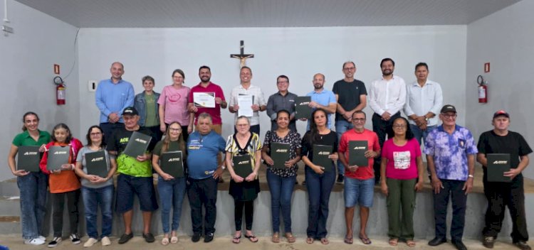 Moradores da Vila Martins conquistam titularidade definitiva de imóveis em Marechal Rondon