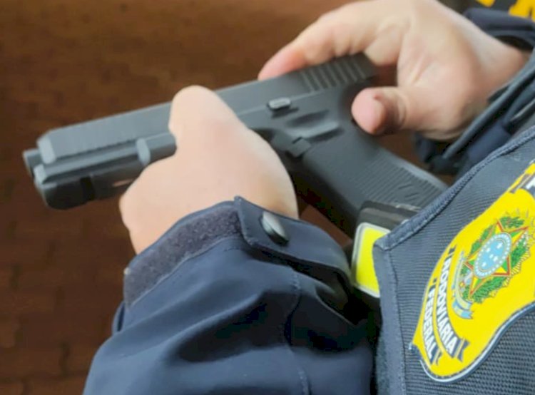 PRF apreende pistola de treinamento e mercadorias durante fiscalização na  região