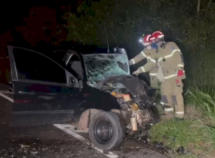 Atualizado: Duas pessoas morrem  em acidente  na PR-486; médico de Umuarama está entre as vitimas fatais