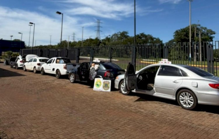 Cinco veículos carregados com cigarros contrabandeados são apreendidos em Mercedes
