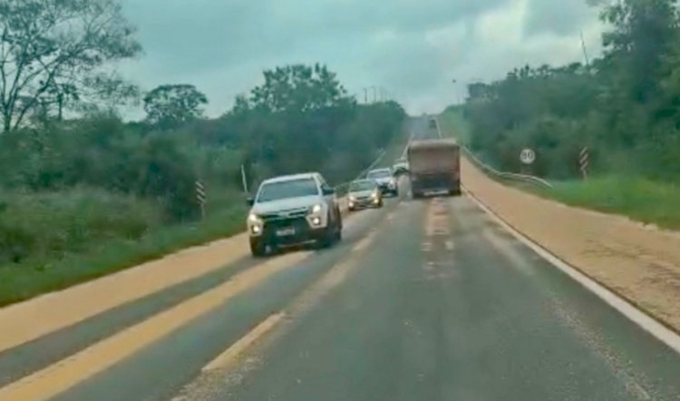 Derramamento de soja é registrado na BR-163 entre Marechal Rondon e Mercedes