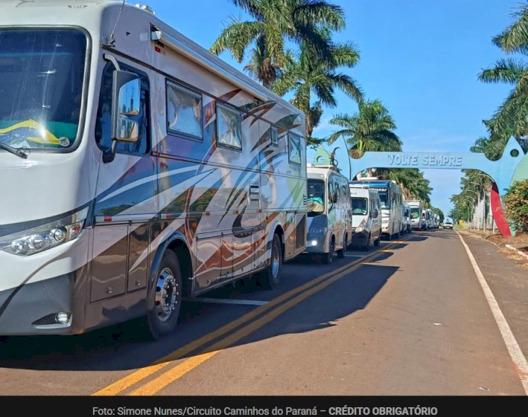 Nova Santa Rosa recebe Circuito Caminhos do Paraná com exposição de trailers e motorhomes na Praça da Bíblia