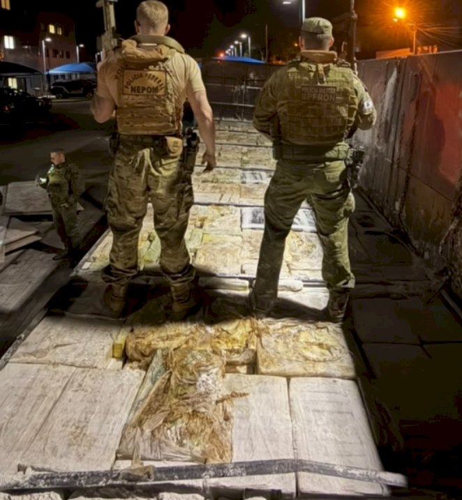 Ação conjunta de PF, BPFRON e PRF apreende 4,4 toneladas de maconha na região de Terra Roxa
