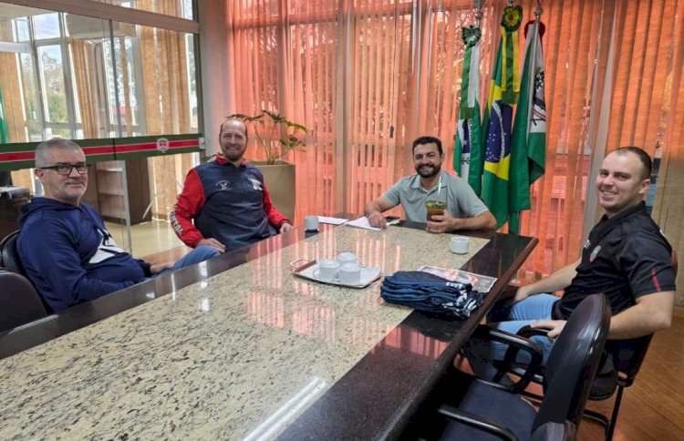 Prefeito Recebe Associação de Badminton e Discute Etapa Nacional em Marechal Cândido Rondon para 2027