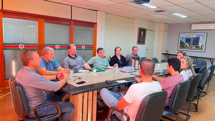 Rotarys de Marechal Cândido Rondon analisam implantação de usina de oxigênio no Hospital Municipal Dr. Cruzatti