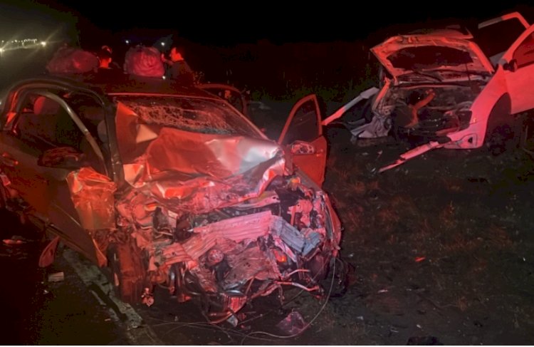 Novas informações sobre o grave acidente na  PR-495 entre Pato Bragado e Entre Rios do Oeste; um veículo é de Mercedes