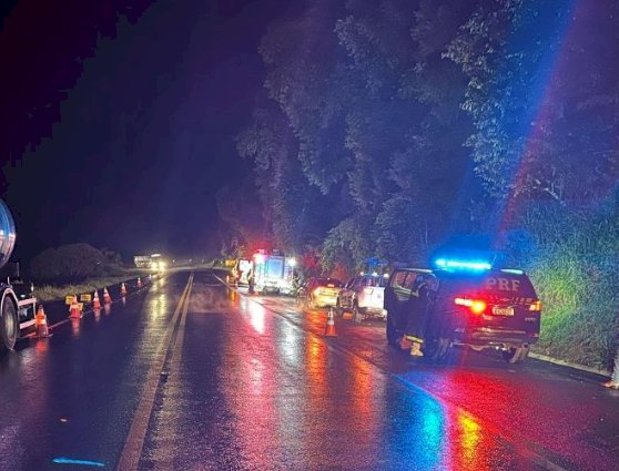 Colisão frontal na BR-277 em Laranjeiras do Sul deixa dois mortos e sete feridos