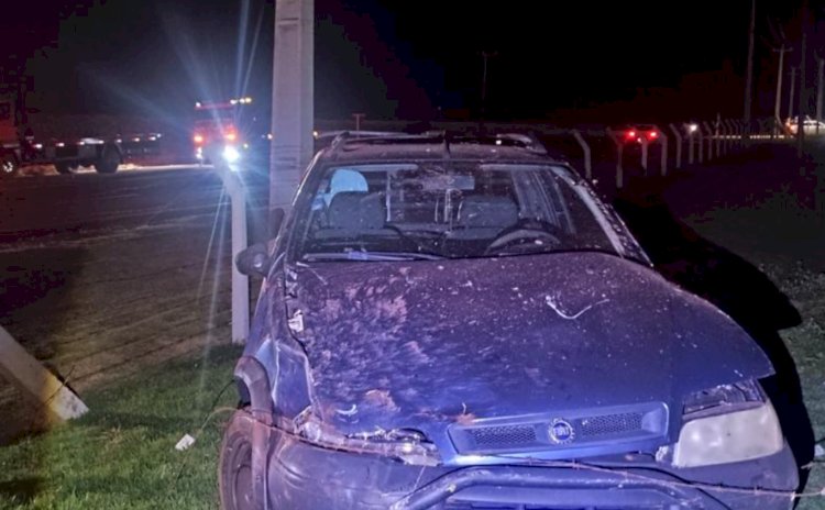 Veículos de Terra Roxa e  Belo Horizonte  se envolvem em acidente  na PR-364  e deixa motorista de 55 anos  ferido
