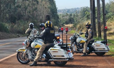 Operação do BPRv flagra veículo com R$ 40 mil em débitos e recupera motocicleta roubada