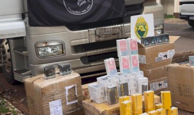 Polícia Militar apreende carga de cigarros eletrônicos e celulares contrabandeados em Guaíra