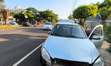 Colisão entre dois carros é registrada no bairro Espigão em Marechal Cândido Rondon
