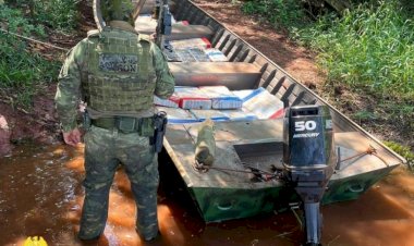 BPFRON apreende embarcação com mais de 440 quilos de maconha em Santa Helena