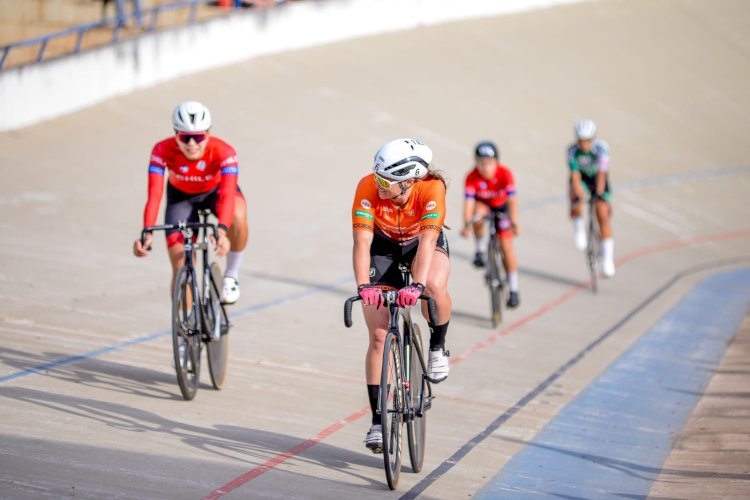 Maria Tereza Müller enche o pescoço de medalhas na Taça Brasil de Pista 2025