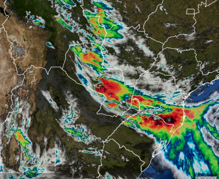 Chuva  já atinge media de 50 mm e granizo no PY