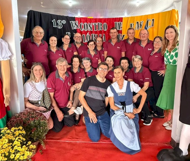 13º Encontro de Dança Folclórica Alemã reúne 21 grupos em Alto Santa Fé