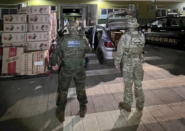 BPFRON e Polícia Federal apreendem mais de 4 mil pacotes de cigarros contrabandeados em Mercedes